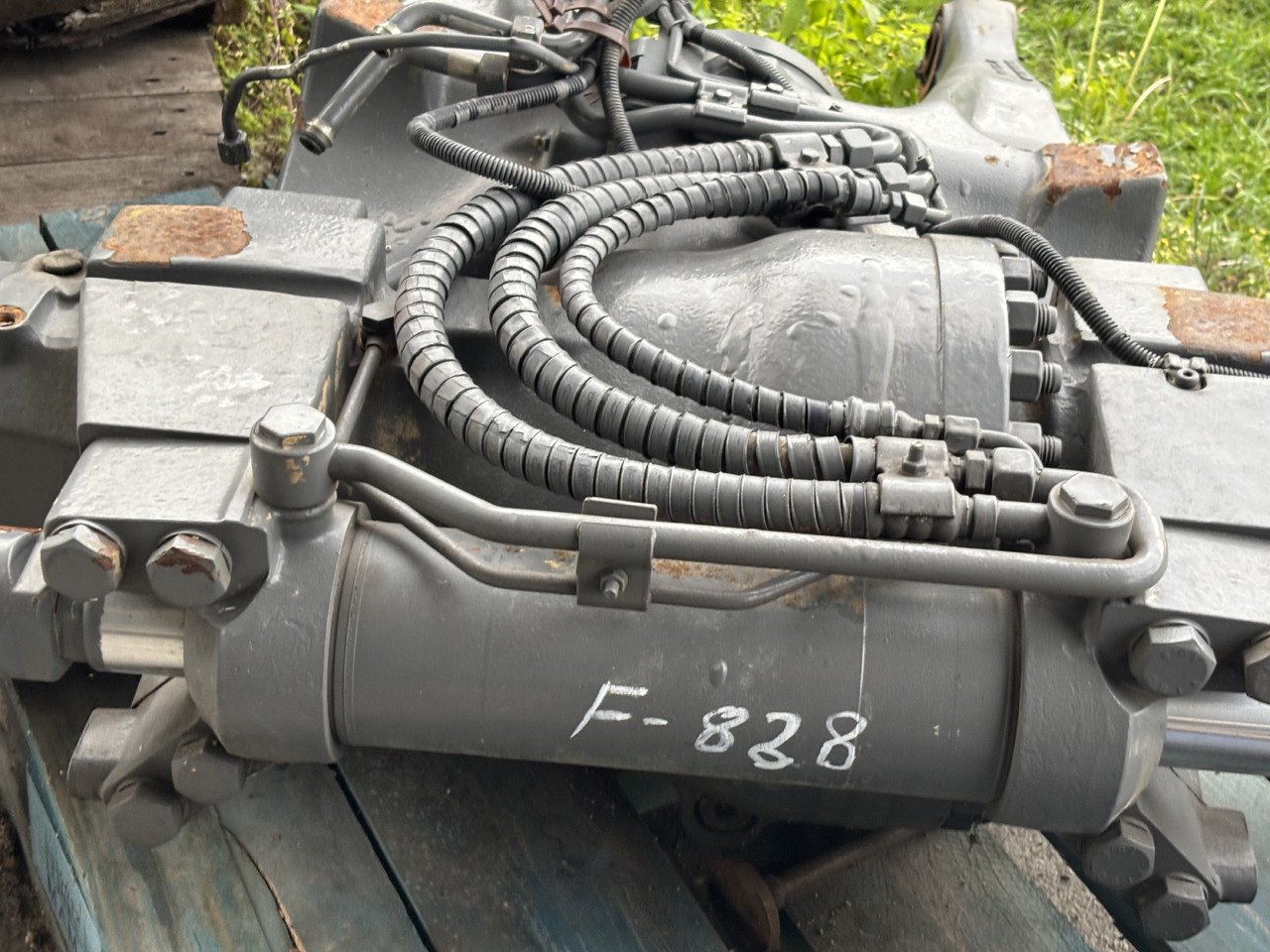 Fendt 828 Obudowa Osi Łuk Osi 755/137 F835300020180 F835300020160 E835300020012 - Задняя ось для Сельскохозяйственной техники: фото 3 Fendt 828 Obudowa Osi Łuk Osi 755/137 F835300020180 F835300020160 E835300020012 - Задняя ось для Сельскохозяйственной техники: фото 3