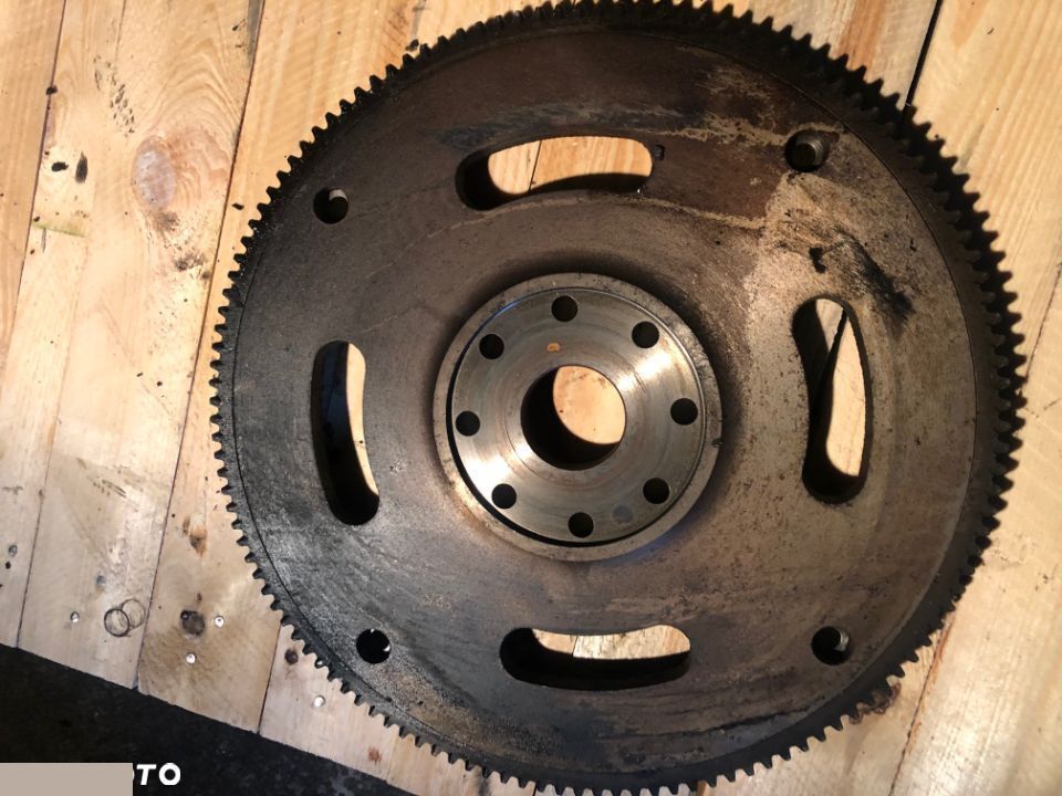 Iveco F4CE04 - koło Zamachowe 504057736 - Маховик для Сельскохозяйственной техники: фото 2 Iveco F4CE04 - koło Zamachowe 504057736 - Маховик для Сельскохозяйственной техники: фото 2