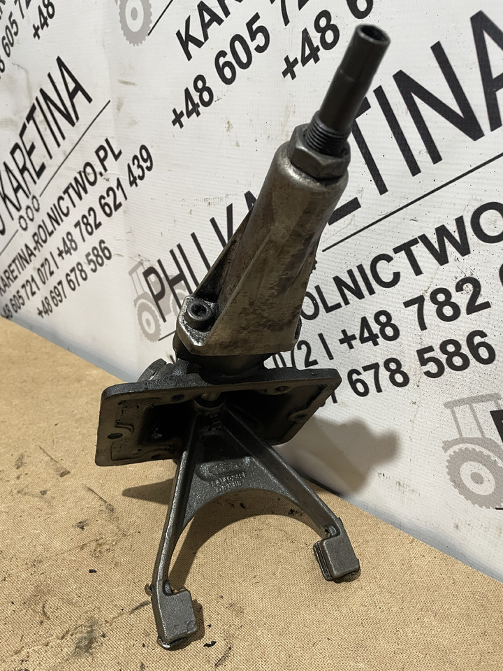 JCB Fastrac - napęd wałek wybieraka skrzyni biegów 454/40250 - Коробка передач и запчасти для Строительной техники: фото 2 JCB Fastrac - napęd wałek wybieraka skrzyni biegów 454/40250 - Коробка передач и запчасти для Строительной техники: фото 2