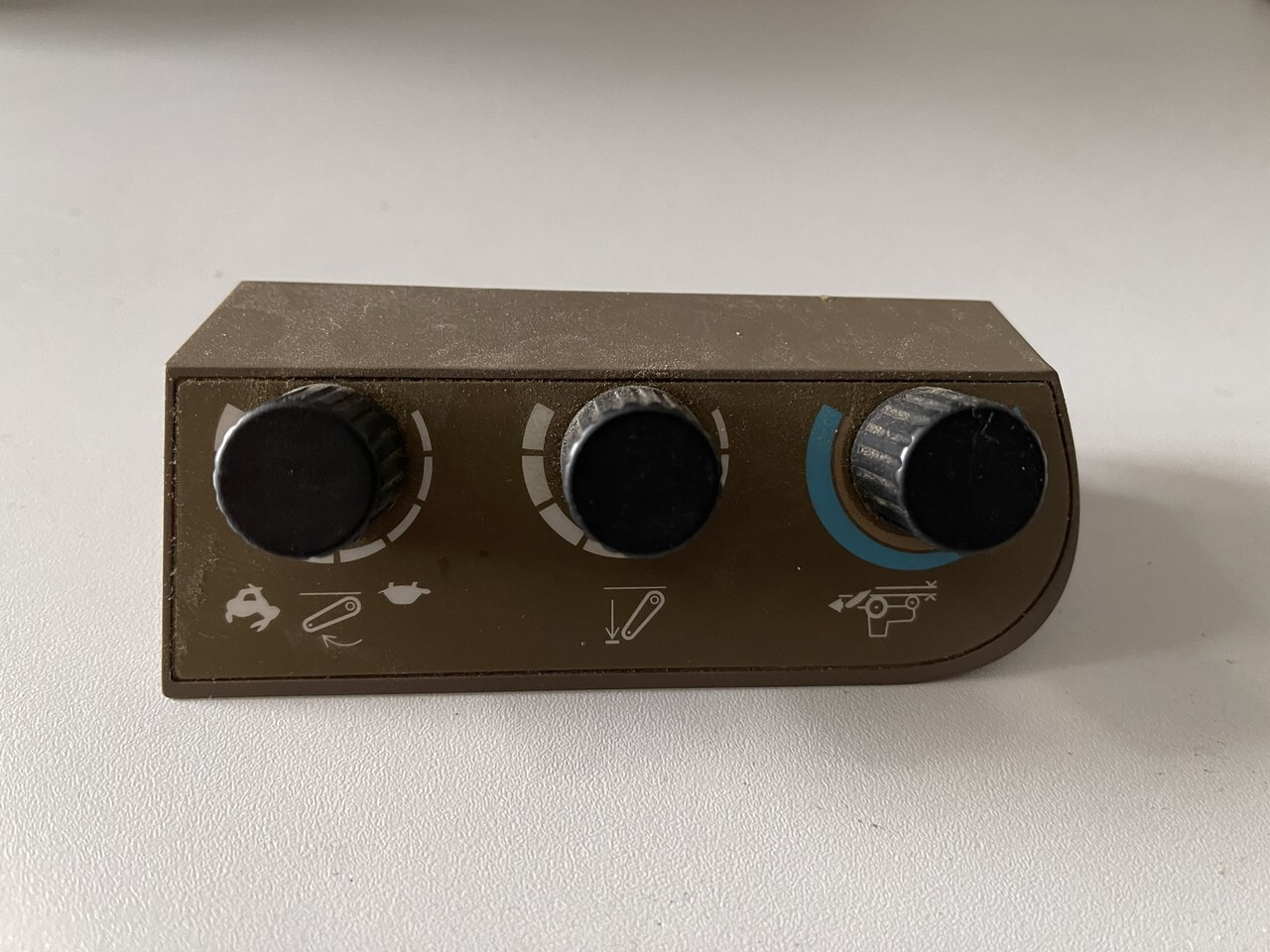 JOHN DEERE RE 566767-sterownik - Электрическая система для Сельскохозяйственной техники: фото 1 JOHN DEERE RE 566767-sterownik - Электрическая система для Сельскохозяйственной техники: фото 1