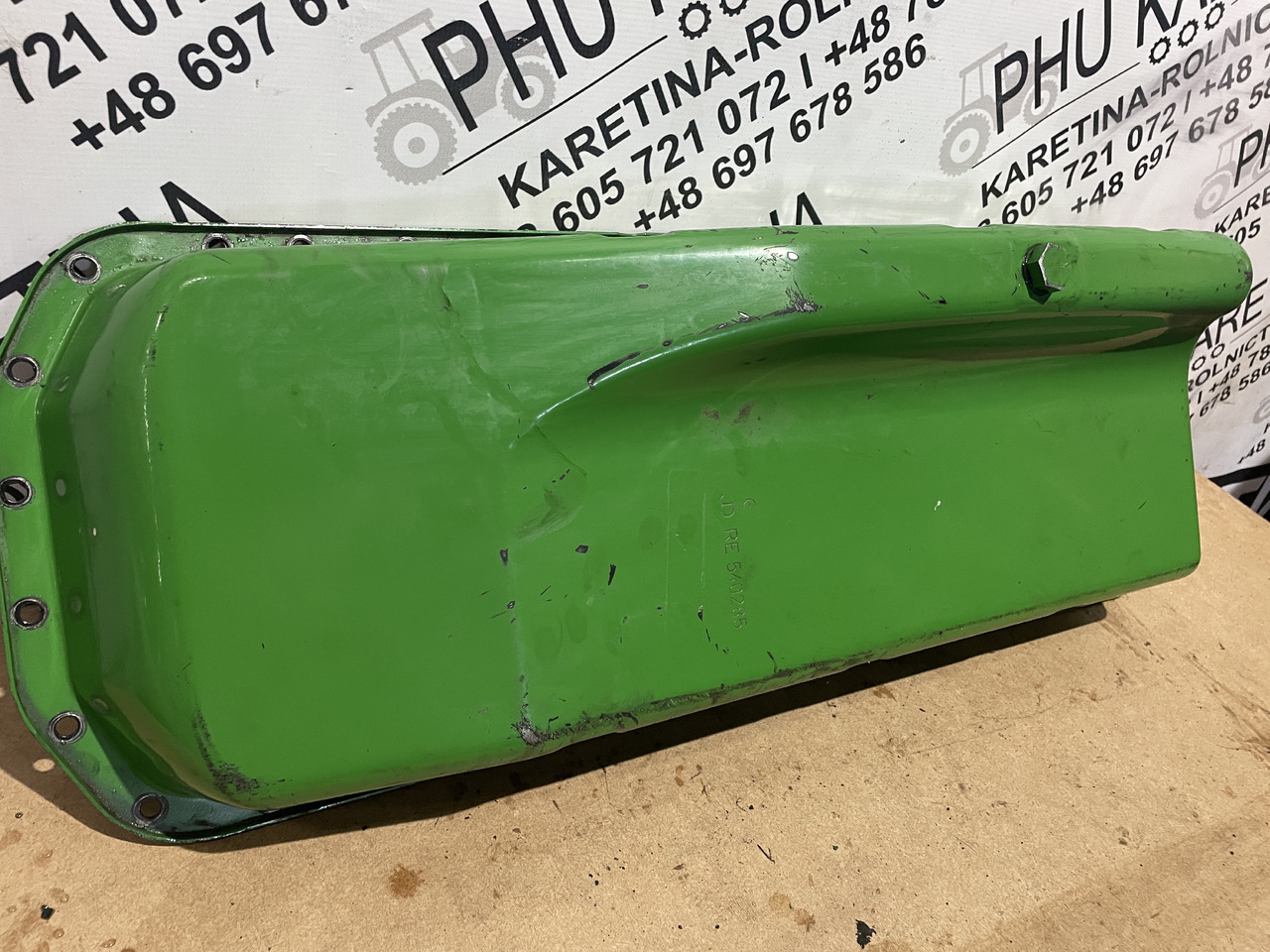 John Deere 6068 - miska olejowa RE540285 - Масляный поддон для Сельскохозяйственной техники: фото 2 John Deere 6068 - miska olejowa RE540285 - Масляный поддон для Сельскохозяйственной техники: фото 2