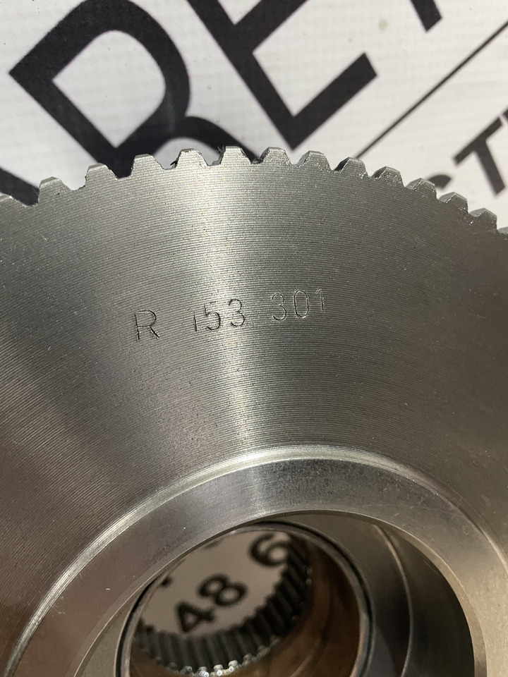 John Deere 6300 6100 6200 6400 - kosz sprzęgła R153301 RE47276 - Сцепление и запчасти для Сельскохозяйственной техники: фото 2 John Deere 6300 6100 6200 6400 - kosz sprzęgła R153301 RE47276 - Сцепление и запчасти для Сельскохозяйственной техники: фото 2