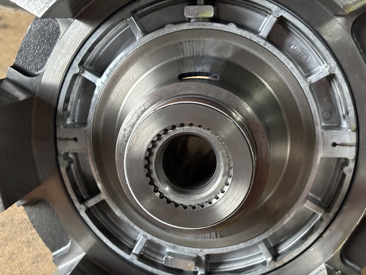 John Deere 6910 6910S Bęben Wałek Sprzęgłowy R95371 R109523 R220028 - Сцепление и запчасти для Тракторов: фото 2 John Deere 6910 6910S Bęben Wałek Sprzęgłowy R95371 R109523 R220028 - Сцепление и запчасти для Тракторов: фото 2