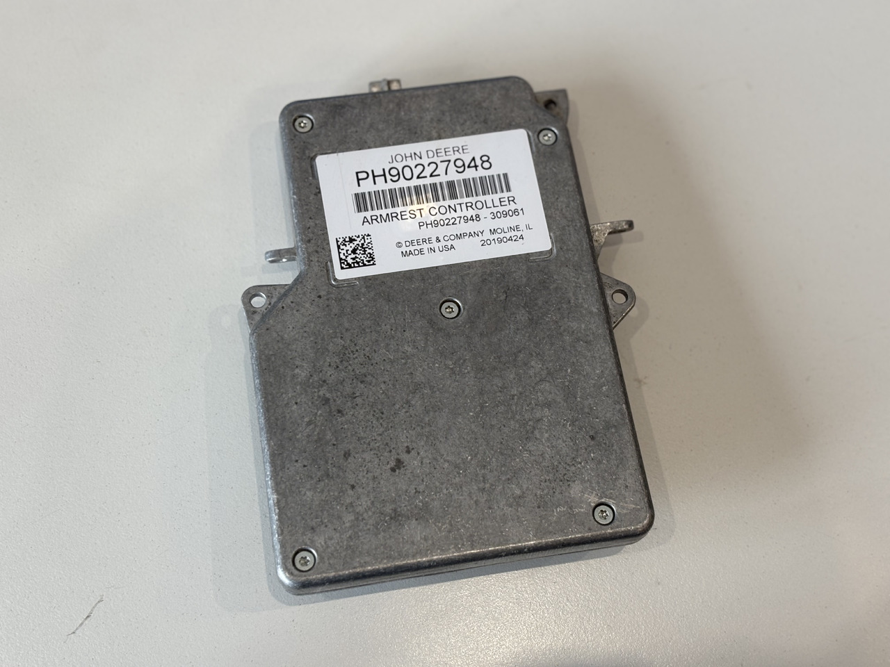 John Deere 6R 7M 6xxx Sterownik Jednostka Sterująca Moduł ACU PH90227948 - Блок управления для Сельскохозяйственной техники: фото 1 John Deere 6R 7M 6xxx Sterownik Jednostka Sterująca Moduł ACU PH90227948 - Блок управления для Сельскохозяйственной техники: фото 1