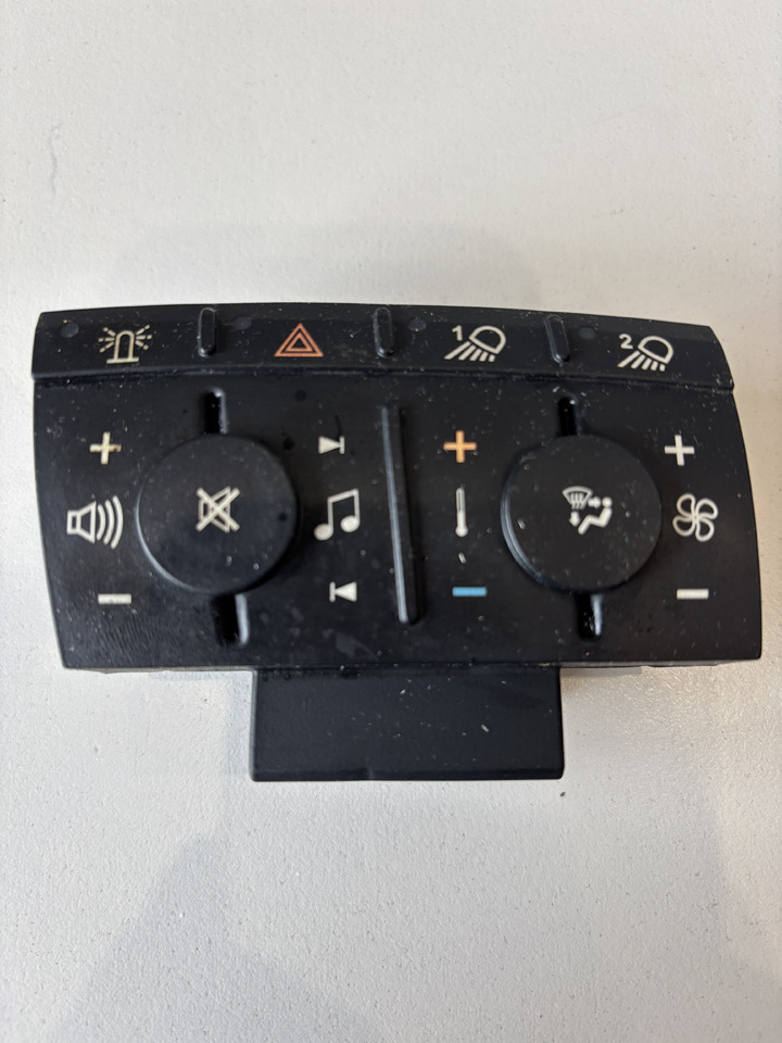 John Deere seria 6000 7000 8000 R - moduł panel radia nawiewu RE578473 - Кабина и интерьер для Сельскохозяйственной техники: фото 1 John Deere seria 6000 7000 8000 R - moduł panel radia nawiewu RE578473 - Кабина и интерьер для Сельскохозяйственной техники: фото 1