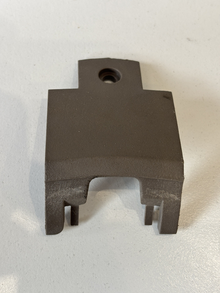 John Deere seria 6000 7000 8000 R - osłona mocowania wyświetlacza R344362 - Кабина и интерьер для Сельскохозяйственной техники: фото 1 John Deere seria 6000 7000 8000 R - osłona mocowania wyświetlacza R344362 - Кабина и интерьер для Сельскохозяйственной техники: фото 1