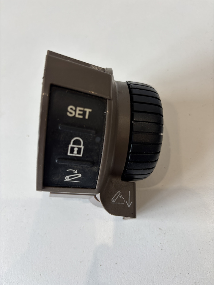 John Deere seria 6000 7000 8000 R - pokrętło sterowanie zaczepem tylnym RE584123 - Кабина и интерьер для Сельскохозяйственной техники: фото 3 John Deere seria 6000 7000 8000 R - pokrętło sterowanie zaczepem tylnym RE584123 - Кабина и интерьер для Сельскохозяйственной техники: фото 3