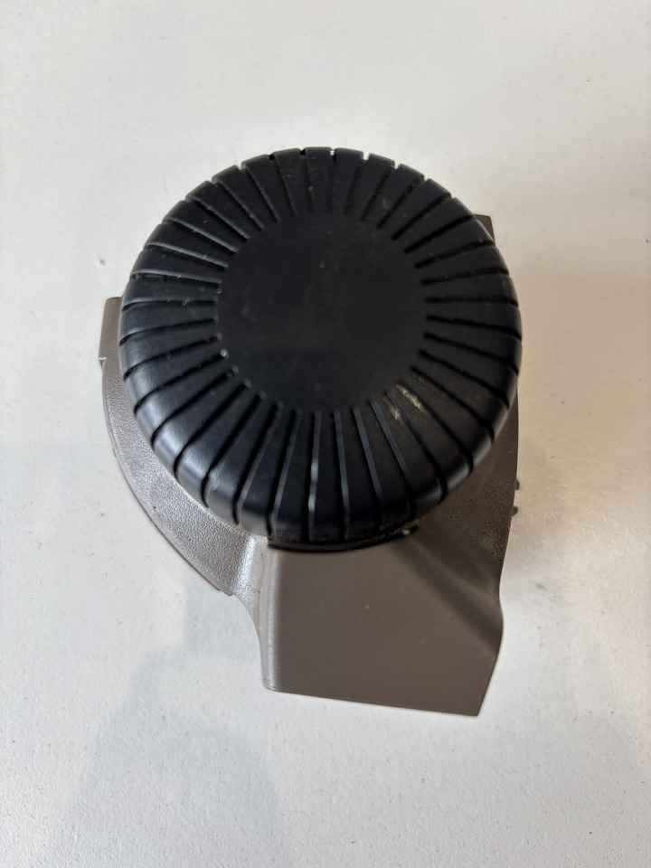 John Deere seria 6000 7000 8000 R - pokrętło sterowanie zaczepem tylnym RE584123 - Кабина и интерьер для Сельскохозяйственной техники: фото 2 John Deere seria 6000 7000 8000 R - pokrętło sterowanie zaczepem tylnym RE584123 - Кабина и интерьер для Сельскохозяйственной техники: фото 2