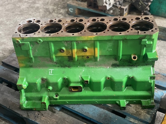 John deere R504850 C blok cylindrów - Блок цилиндров для Сельскохозяйственной техники: фото 3 John deere R504850 C blok cylindrów - Блок цилиндров для Сельскохозяйственной техники: фото 3
