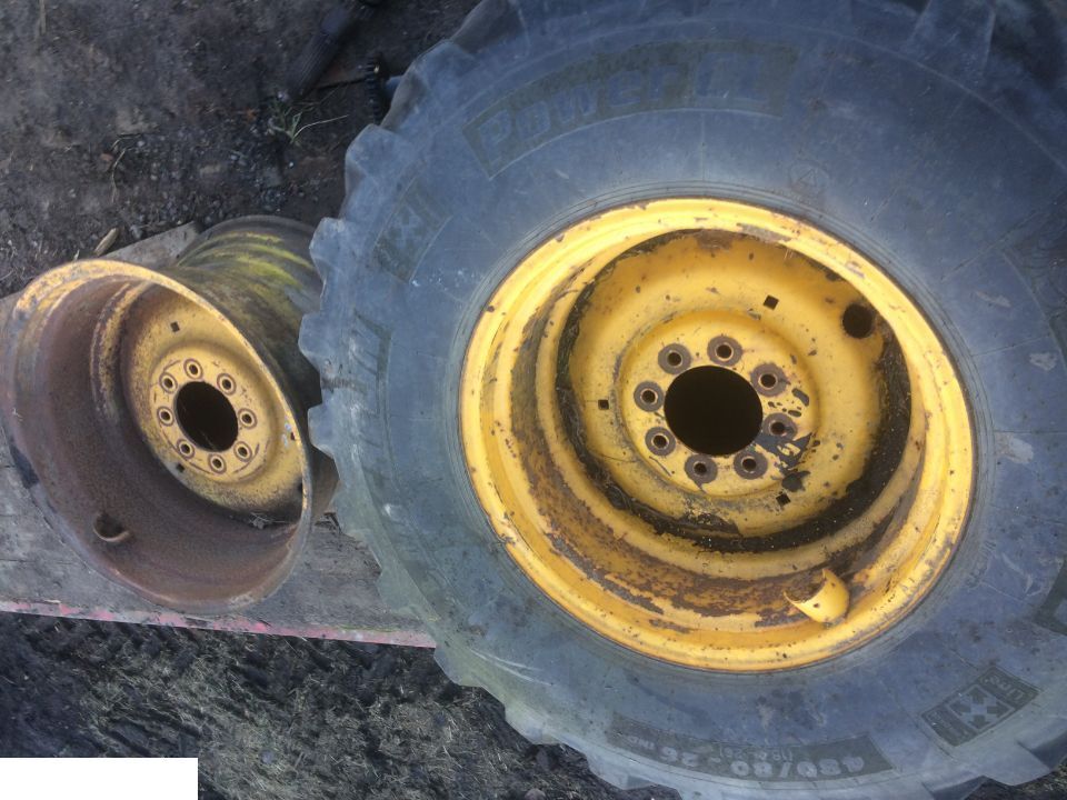 Koło - felga tylna koparko ładowarka Massey Ferguson Fermec , Terex , Rozmiar 480/80-26 - Колесный диск для Сельскохозяйственной техники: фото 2 Koło - felga tylna koparko ładowarka Massey Ferguson Fermec , Terex , Rozmiar 480/80-26 - Колесный диск для Сельскохозяйственной техники: фото 2