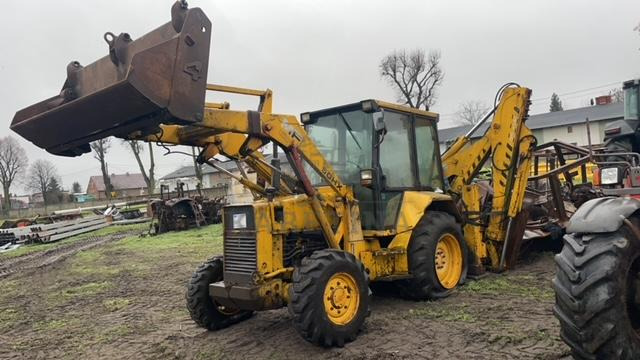 Massey Fergusson MF 50HX HX50 - Łyżka Przednia - Экскаватор-погрузчик: фото 1 Massey Fergusson MF 50HX HX50 - Łyżka Przednia - Экскаватор-погрузчик: фото 1
