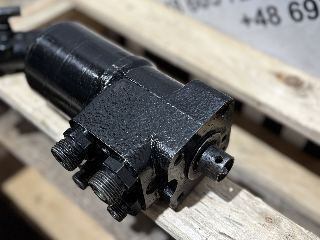 New Holland Orbitrol T6070 T6080 T6090 T7060 T7070 CASE Puma 47136607 - Насос гидроусилителя для Сельскохозяйственной техники: фото 2 New Holland Orbitrol T6070 T6080 T6090 T7060 T7070 CASE Puma 47136607 - Насос гидроусилителя для Сельскохозяйственной техники: фото 2