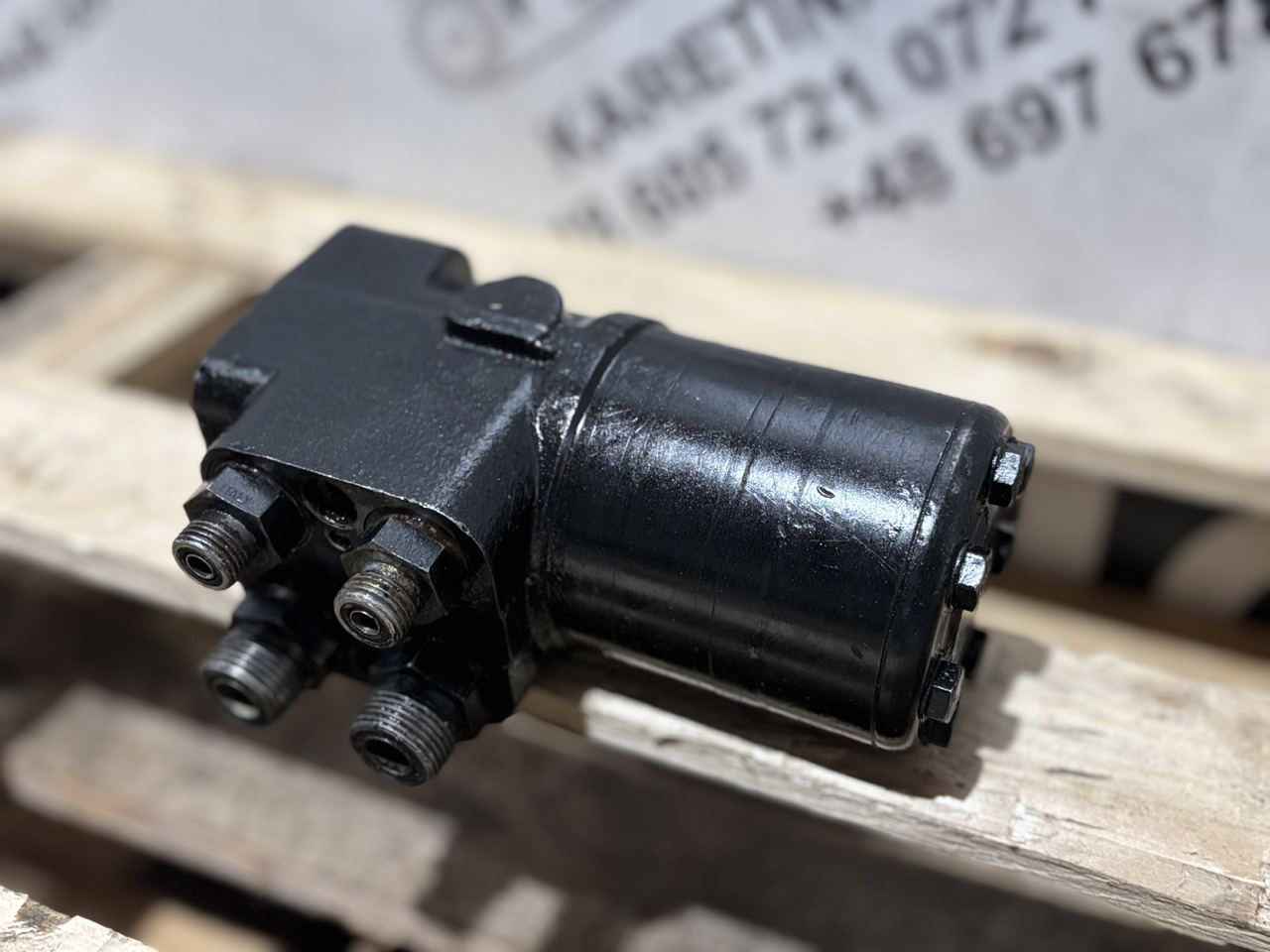 New Holland Orbitrol T6070 T6080 T6090 T7060 T7070 CASE Puma 47136607 - Насос гидроусилителя для Сельскохозяйственной техники: фото 3 New Holland Orbitrol T6070 T6080 T6090 T7060 T7070 CASE Puma 47136607 - Насос гидроусилителя для Сельскохозяйственной техники: фото 3