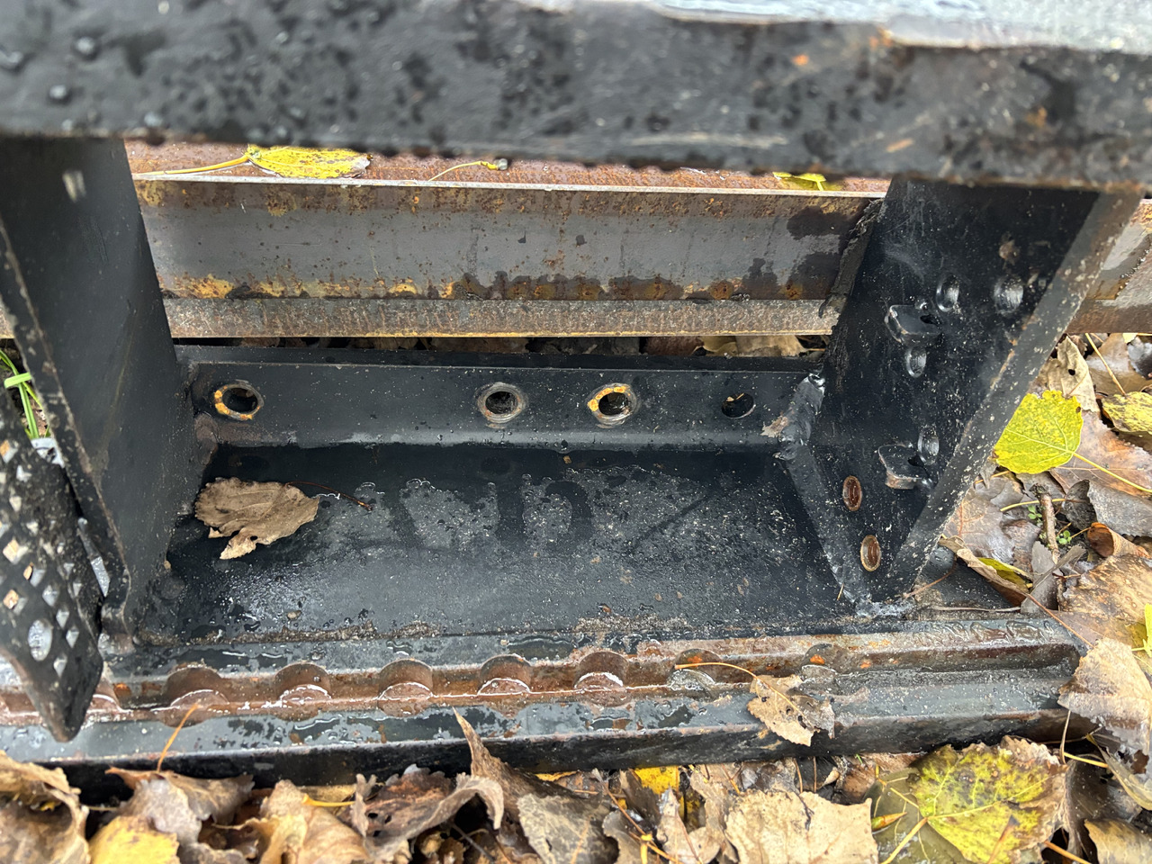 New Holland T6080 Rama Zaczepu Szyna Sauermann HS 78-NH HS 780-NH - Кузов и экстерьер для Сельскохозяйственной техники: фото 3 New Holland T6080 Rama Zaczepu Szyna Sauermann HS 78-NH HS 780-NH - Кузов и экстерьер для Сельскохозяйственной техники: фото 3