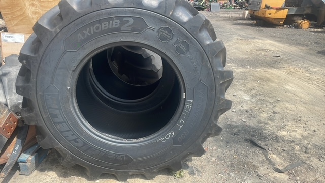 Opona Michelin 600/70r30 , 168D/165E TL Axiobib 2 - Шина для Сельскохозяйственной техники: фото 1 Opona Michelin 600/70r30 , 168D/165E TL Axiobib 2 - Шина для Сельскохозяйственной техники: фото 1