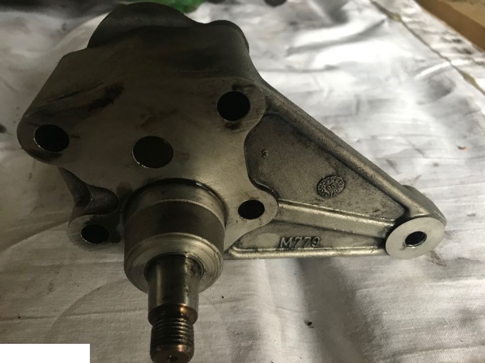 Pompa olejowa silnika John Deere 6068 , R502687 RE502269, RE504914, RE59582 - Масляный насос для Сельскохозяйственной техники: фото 3 Pompa olejowa silnika John Deere 6068 , R502687 RE502269, RE504914, RE59582 - Масляный насос для Сельскохозяйственной техники: фото 3