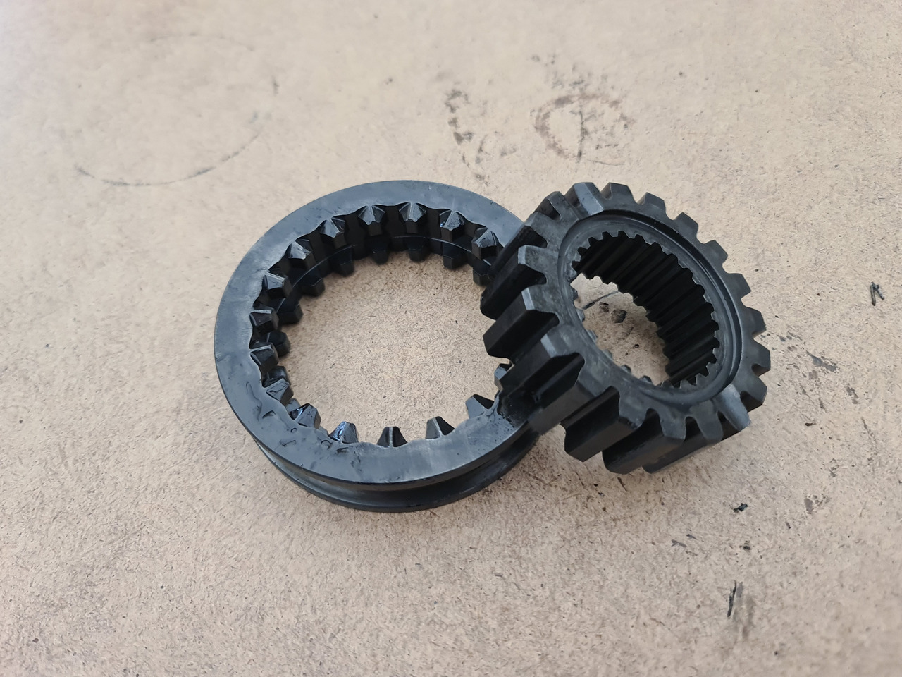 SAME Explorer II 2 CZĘŚCI KOŁO ZĘBATE TRYB - Коробка передач и запчасти для Сельскохозяйственной техники: фото 1 SAME Explorer II 2 CZĘŚCI KOŁO ZĘBATE TRYB - Коробка передач и запчасти для Сельскохозяйственной техники: фото 1