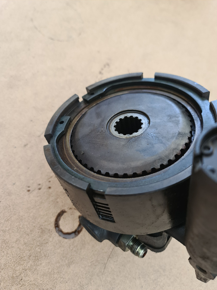 SAME Explorer II 2 CZĘŚCI - Коробка передач и запчасти для Сельскохозяйственной техники: фото 2 SAME Explorer II 2 CZĘŚCI - Коробка передач и запчасти для Сельскохозяйственной техники: фото 2