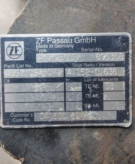Skrzynia biegów ZF 4WG 4WG-210 Hitachi Case Komatsu - Коробка передач для Сельскохозяйственной техники: фото 2 Skrzynia biegów ZF 4WG 4WG-210 Hitachi Case Komatsu - Коробка передач для Сельскохозяйственной техники: фото 2