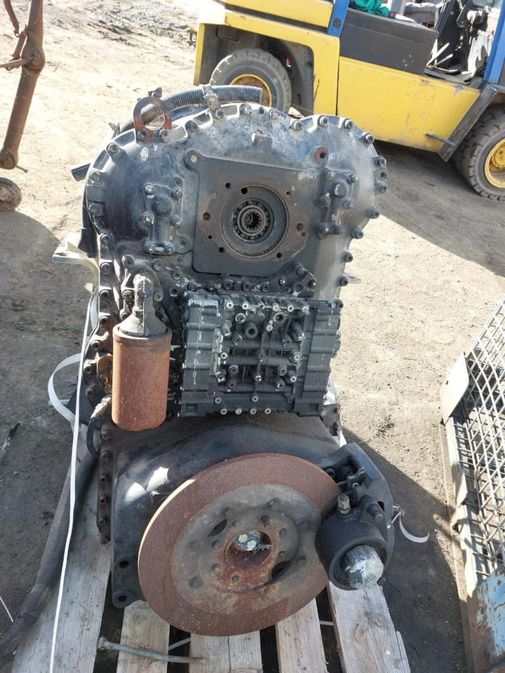 Skrzynia biegów ZF 4WG 4WG-210 Hitachi Case Komatsu - Коробка передач для Сельскохозяйственной техники: фото 3 Skrzynia biegów ZF 4WG 4WG-210 Hitachi Case Komatsu - Коробка передач для Сельскохозяйственной техники: фото 3