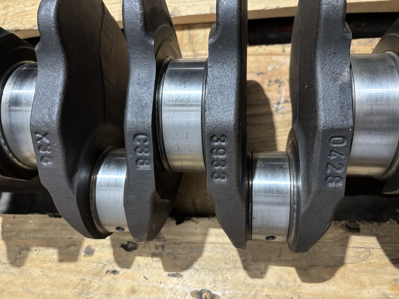 VOLVO Deutz Fahr D6E LAE3 04283933 C38 Wał Korbowy - Коленчатый вал для Сельскохозяйственной техники: фото 4 VOLVO Deutz Fahr D6E LAE3 04283933 C38 Wał Korbowy - Коленчатый вал для Сельскохозяйственной техники: фото 4