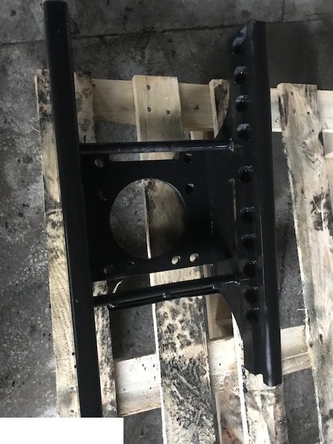 Valtra 900 - Mocowanie Zaczepu - Рама/ Шасси для Сельскохозяйственной техники: фото 2 Valtra 900 - Mocowanie Zaczepu - Рама/ Шасси для Сельскохозяйственной техники: фото 2