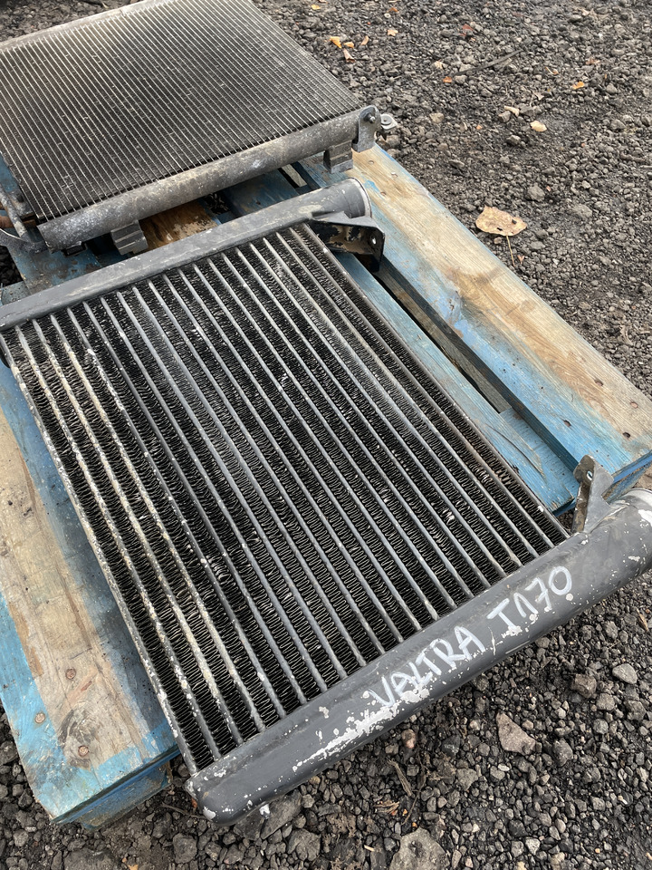 Valtra T170 - chłodnica V34414710 - Радиатор для Сельскохозяйственной техники: фото 1 Valtra T170 - chłodnica V34414710 - Радиатор для Сельскохозяйственной техники: фото 1