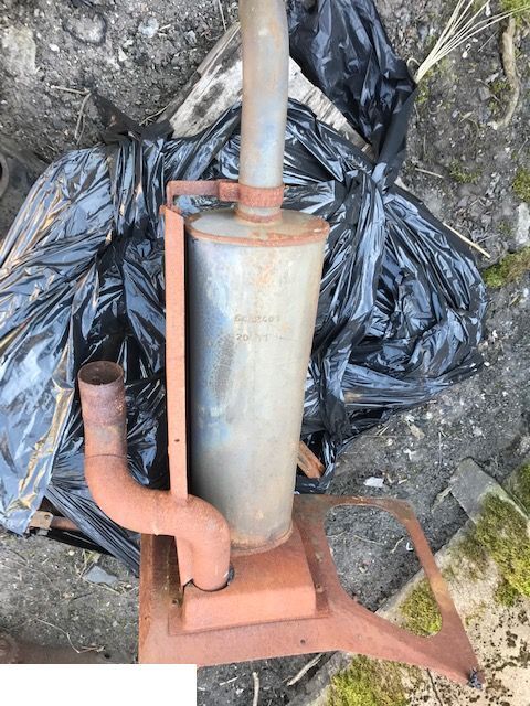 Volvo L30 L35 Tłumik / Wydech - Глушитель для Колёсных погрузчиков: фото 1 Volvo L30 L35 Tłumik / Wydech - Глушитель для Колёсных погрузчиков: фото 1