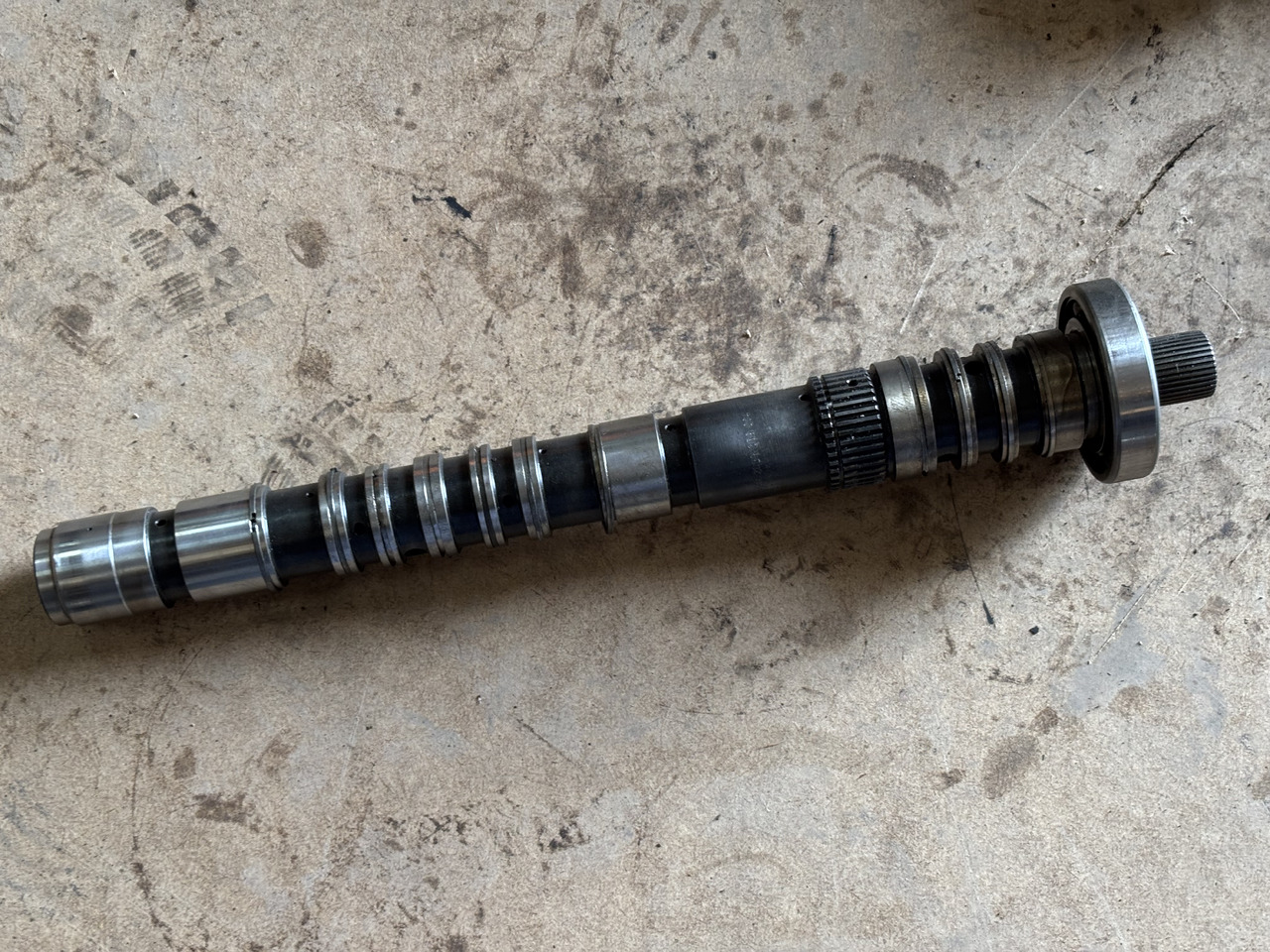 Wał odbioru Mocy ZF 2099359004 2099359008 - Трансмиссия для Сельскохозяйственной техники: фото 1 Wał odbioru Mocy ZF 2099359004 2099359008 - Трансмиссия для Сельскохозяйственной техники: фото 1