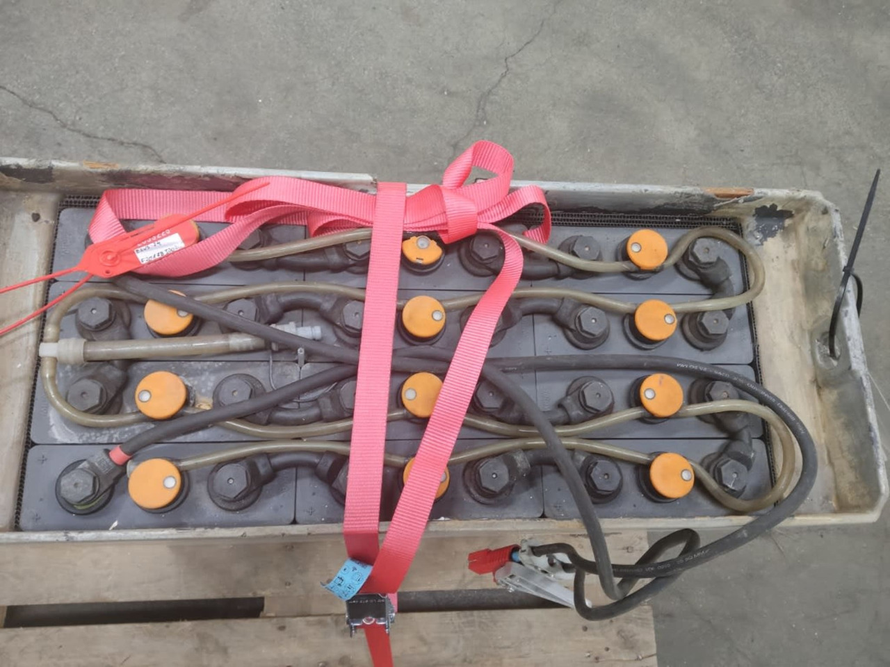 AVB Battery 24V 465Ah - Аккумулятор для Погрузочно-разгрузочной техники: фото 4 AVB Battery 24V 465Ah - Аккумулятор для Погрузочно-разгрузочной техники: фото 4