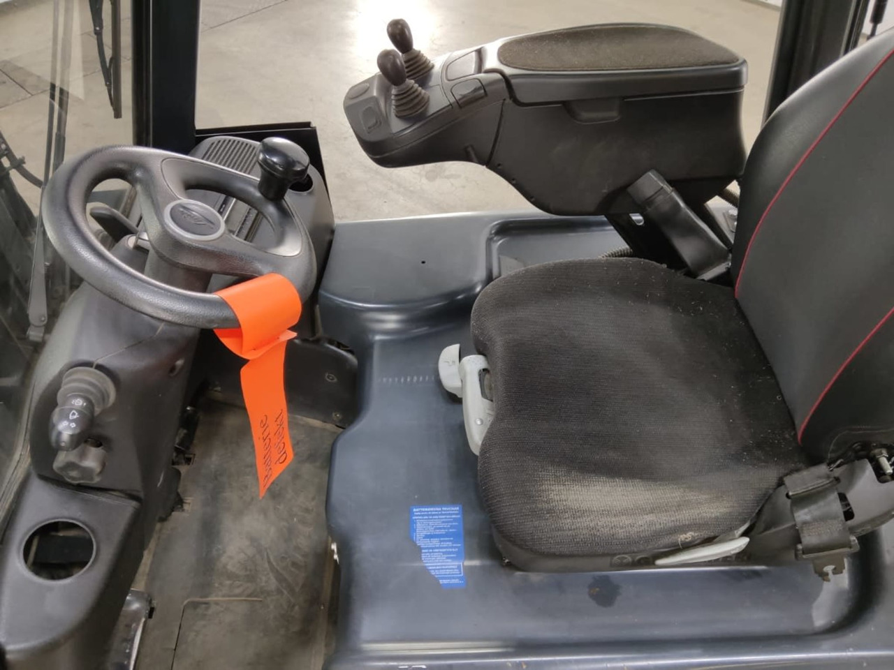Linde E16C-02 - Электропогрузчик: фото 4 Linde E16C-02 - Электропогрузчик: фото 4