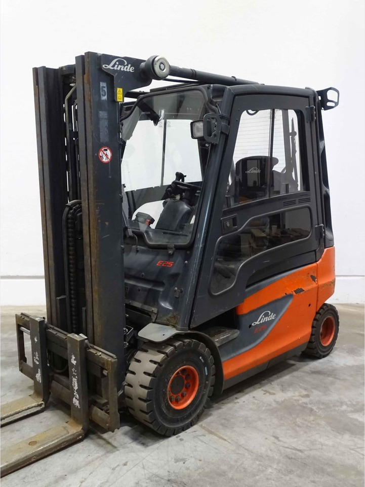 Linde E25-01 - Электропогрузчик: фото 1 Linde E25-01 - Электропогрузчик: фото 1
