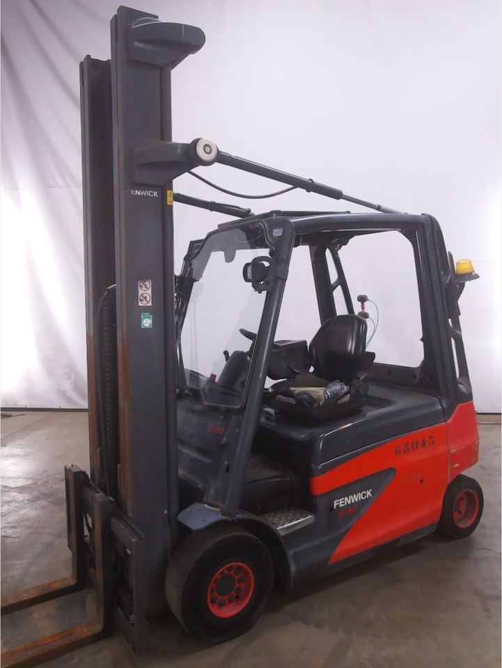 Linde E30L - Электропогрузчик: фото 1 Linde E30L - Электропогрузчик: фото 1