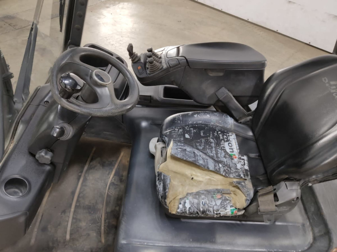Linde E30L - Электропогрузчик: фото 4 Linde E30L - Электропогрузчик: фото 4