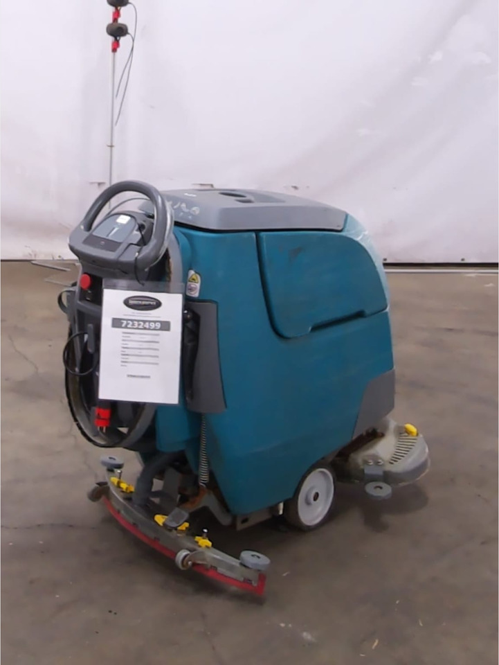 Tennant Scrubbing machine - Поломоечная машина: фото 2 Tennant Scrubbing machine - Поломоечная машина: фото 2