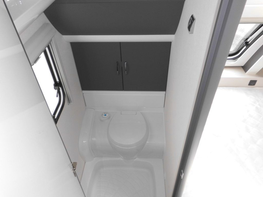 Прицеп дача Hobby Excellent 560 CFe 2025 %Lagerabverkauf%: фото 15 Прицеп дача Hobby Excellent 560 CFe 2025 %Lagerabverkauf%: фото 15