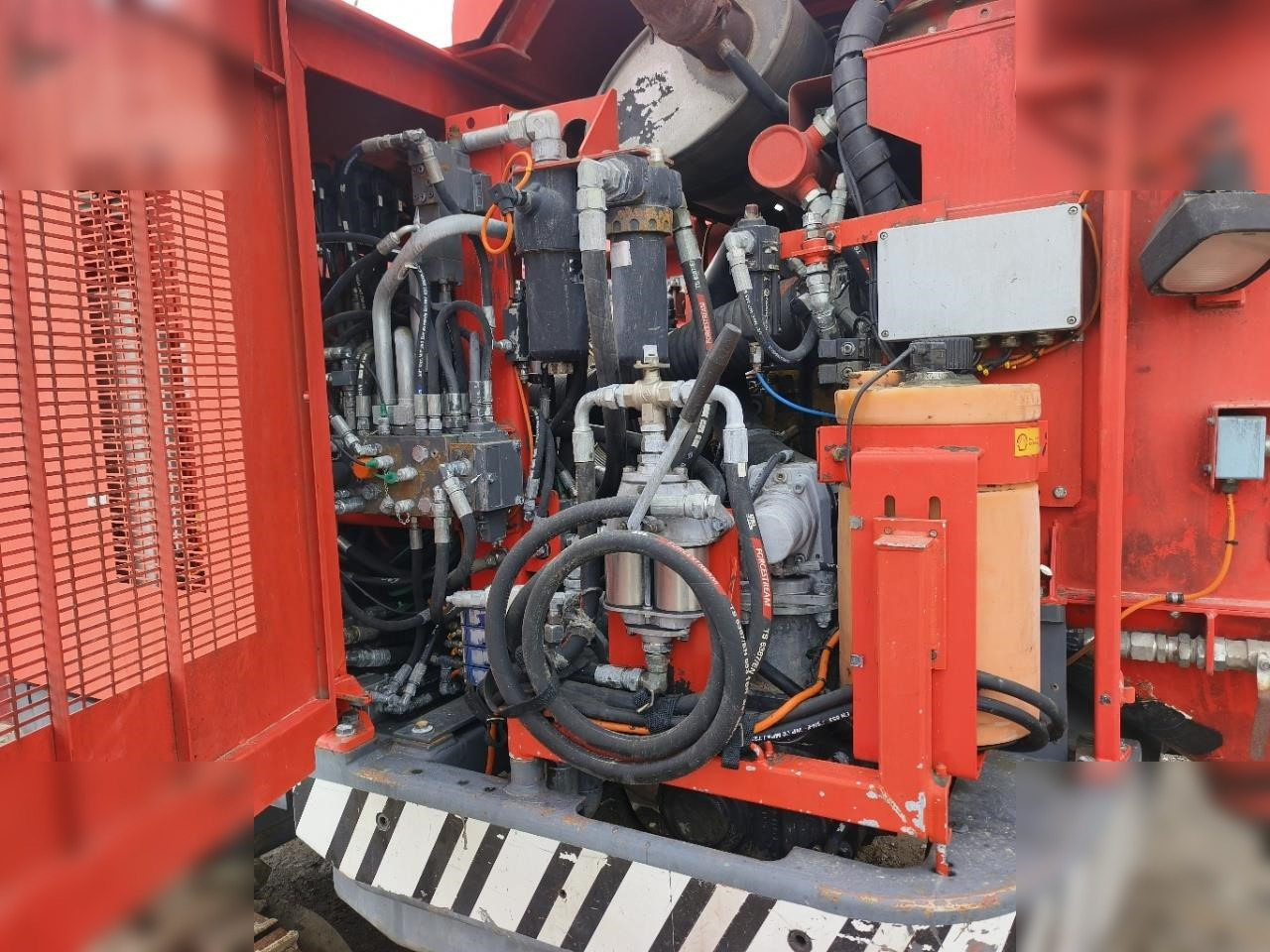 2011 SANDVIK DX800 - Буровая машина: фото 5 2011 SANDVIK DX800 - Буровая машина: фото 5