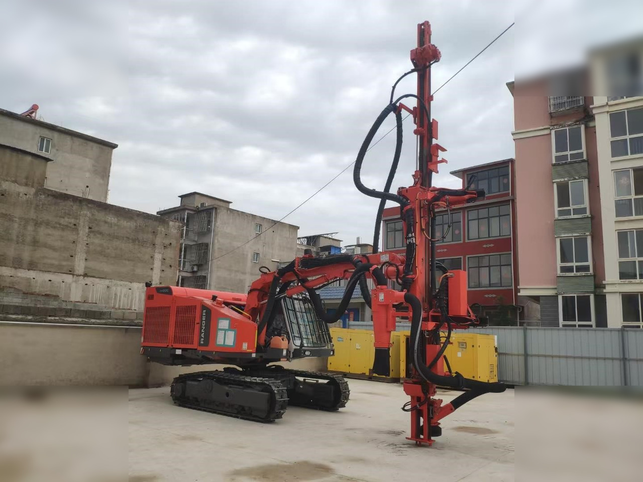 2022 SANDVIK DX800 - Буровая машина: фото 4 2022 SANDVIK DX800 - Буровая машина: фото 4