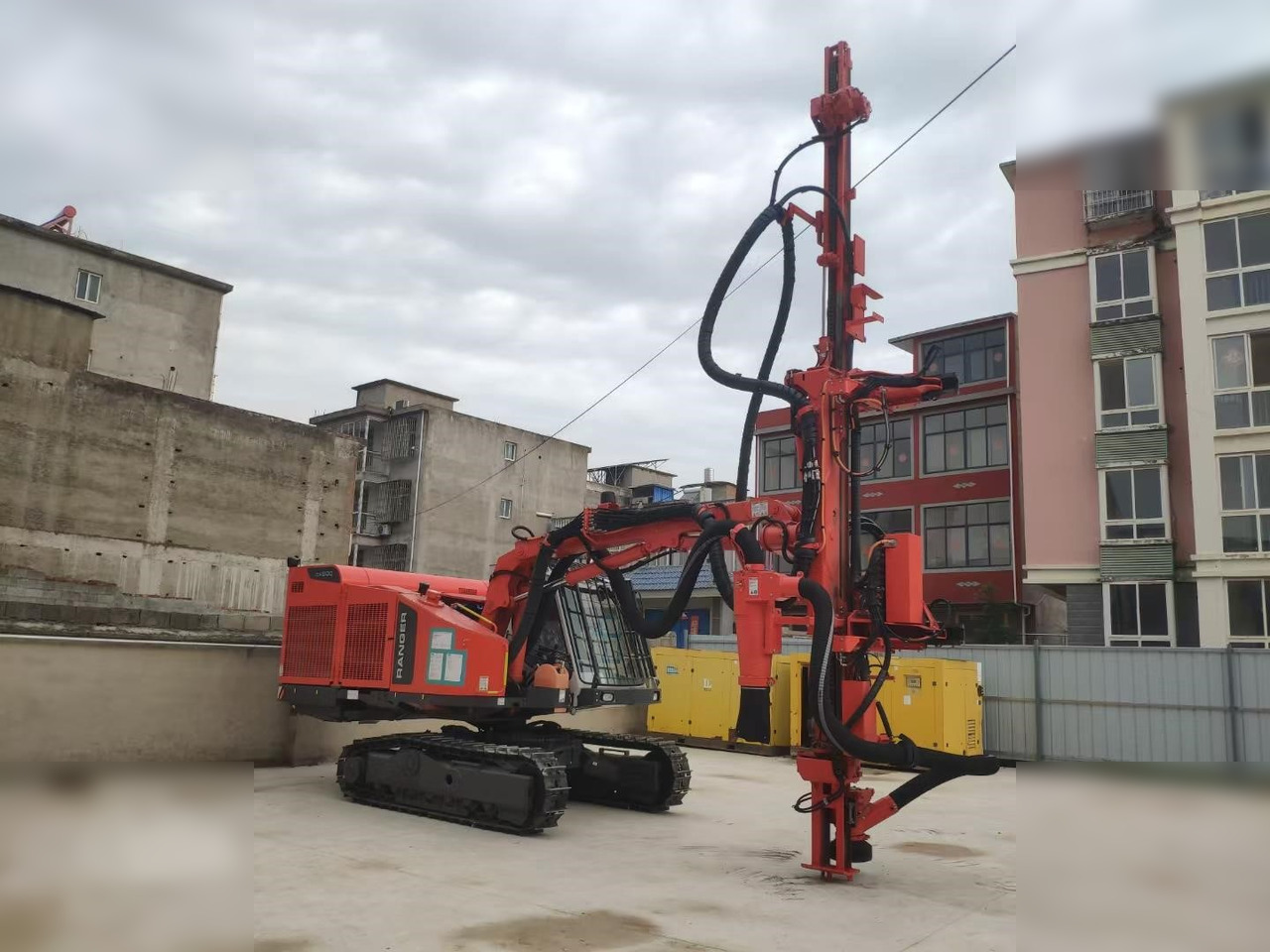 2023 SANDVIK DX800 - Буровая машина: фото 4 2023 SANDVIK DX800 - Буровая машина: фото 4