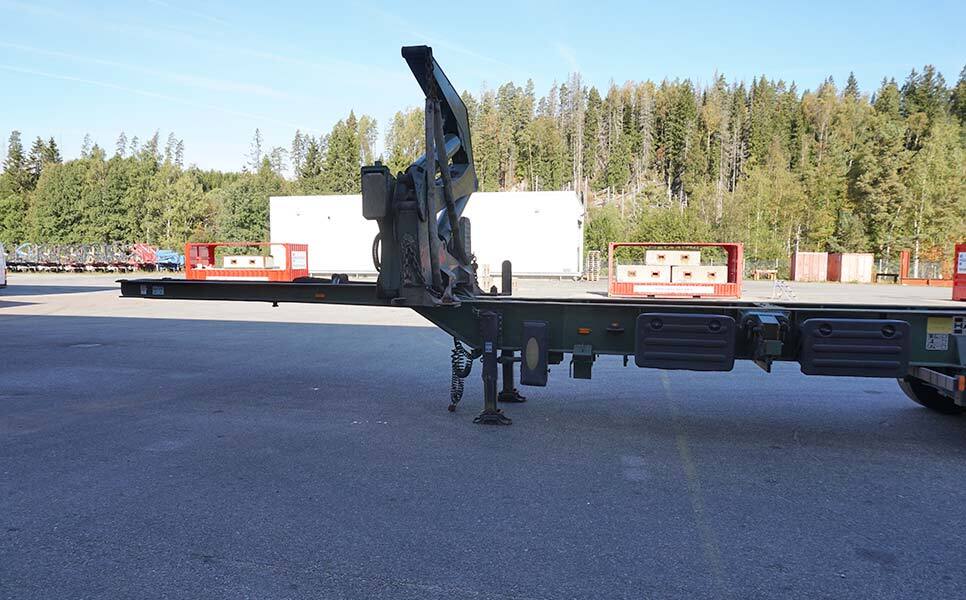 Hammar 195 S, Sideloader, 33 tonnes SWL (20'-40') - Полуприцеп-контейнеровоз/ Сменный кузов: фото 4 Hammar 195 S, Sideloader, 33 tonnes SWL (20'-40') - Полуприцеп-контейнеровоз/ Сменный кузов: фото 4