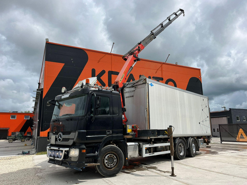 Mercedes-Benz Actros 2536 6x2*4 PK18002 / BOX L=6965 mm - Грузовик бортовой/ Платформа, Автоманипулятор: фото 1 Mercedes-Benz Actros 2536 6x2*4 PK18002 / BOX L=6965 mm - Грузовик бортовой/ Платформа, Автоманипулятор: фото 1