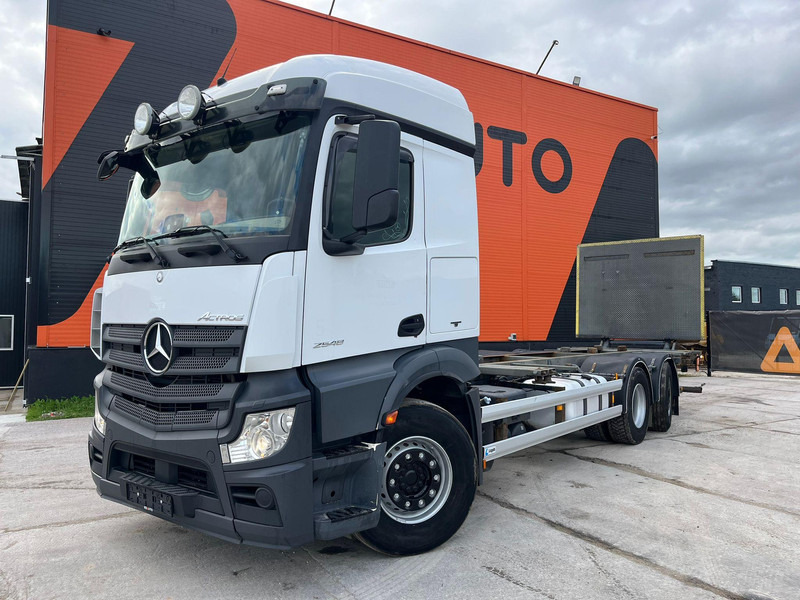 Mercedes-Benz Actros 2548 6x2*4 RETARDER / CHASSIS L= 7870 mm - Грузовик-шасси: фото 2 Mercedes-Benz Actros 2548 6x2*4 RETARDER / CHASSIS L= 7870 mm - Грузовик-шасси: фото 2