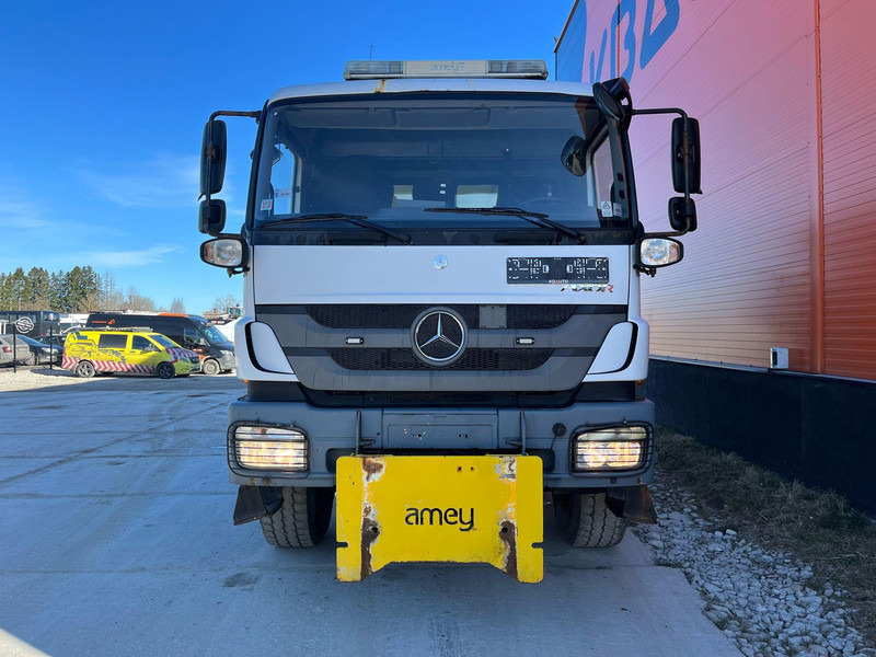 Mercedes-Benz Axor 1824 4x4 POSSIBLE TO BUY WITH SPREADER & FRONT PLOW - Самосвал: фото 2 Mercedes-Benz Axor 1824 4x4 POSSIBLE TO BUY WITH SPREADER & FRONT PLOW - Самосвал: фото 2