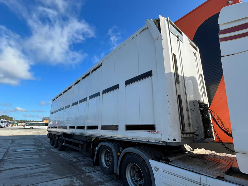 Schmitz Cargobull NKS SCB S3B BOX L=13682 mm - Полуприцеп для перевозки животных: фото 3 Schmitz Cargobull NKS SCB S3B BOX L=13682 mm - Полуприцеп для перевозки животных: фото 3