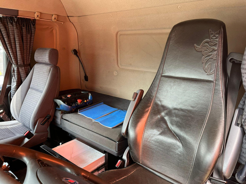 Тягач Scania R 560 6x2 HMF2220 K4 / RETARDER: фото 19 Тягач Scania R 560 6x2 HMF2220 K4 / RETARDER: фото 19