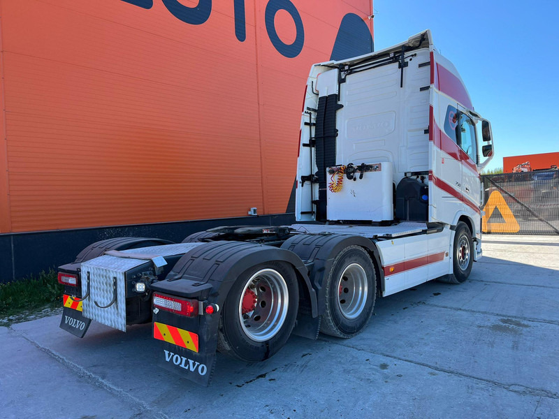Volvo FH 16 750 6x2 RETARDER / HYDRAULICS / DOUBLE BOGIE / FULL AIR / ADR / GLOBE XL - Тягач: фото 5 Volvo FH 16 750 6x2 RETARDER / HYDRAULICS / DOUBLE BOGIE / FULL AIR / ADR / GLOBE XL - Тягач: фото 5