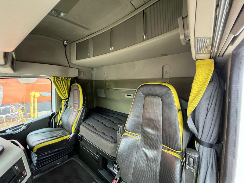 Грузовик бортовой/ Платформа, Автоманипулятор Volvo FH 16 600 6x2*4 HIAB 166E-5 HIPRO / PLATFORM L=6309 mm: фото 18 Грузовик бортовой/ Платформа, Автоманипулятор Volvo FH 16 600 6x2*4 HIAB 166E-5 HIPRO / PLATFORM L=6309 mm: фото 18