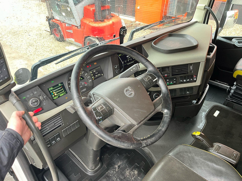 Грузовик бортовой/ Платформа, Автоманипулятор Volvo FH 16 600 6x2*4 HIAB 166E-5 HIPRO / PLATFORM L=6309 mm: фото 15 Грузовик бортовой/ Платформа, Автоманипулятор Volvo FH 16 600 6x2*4 HIAB 166E-5 HIPRO / PLATFORM L=6309 mm: фото 15