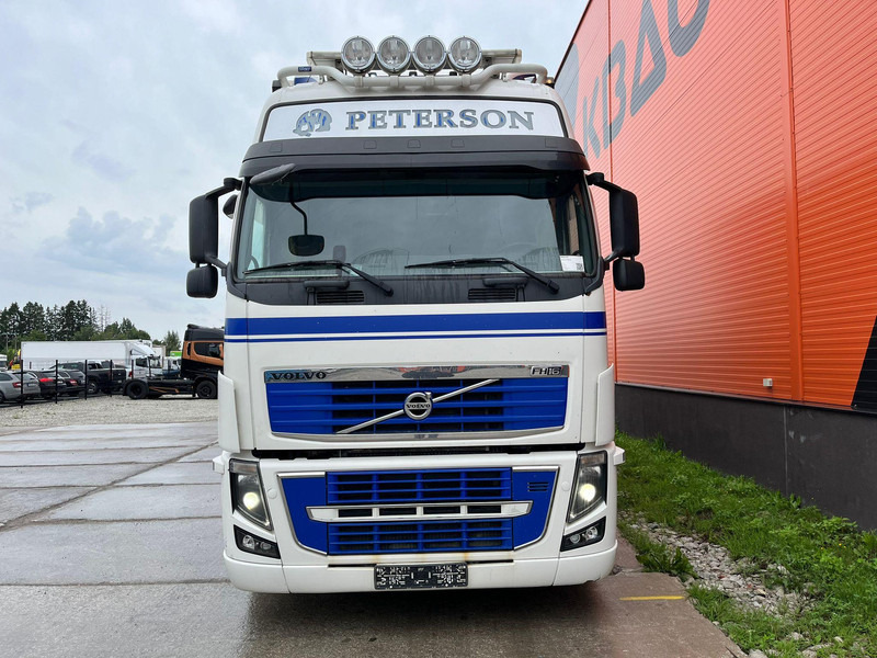 Volvo FH 16 700 6x2 GLOBE XXL / RETARDER / BIG AXLE - Грузовик с закрытым кузовом: фото 3 Volvo FH 16 700 6x2 GLOBE XXL / RETARDER / BIG AXLE - Грузовик с закрытым кузовом: фото 3