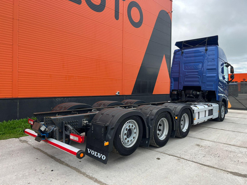Volvo FH 500 8x4*4 GLOBE XL / RETARDER / CHASSIS L=7589 mm - Грузовик-шасси: фото 5 Volvo FH 500 8x4*4 GLOBE XL / RETARDER / CHASSIS L=7589 mm - Грузовик-шасси: фото 5